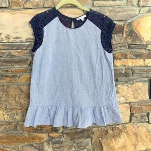 DR2 Women’s cap sleeve navy blue and white vertical stripe shirt. Size small